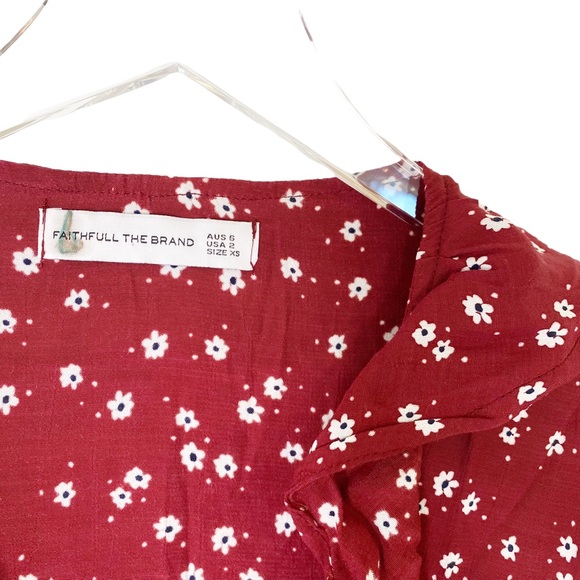 FAITHFULL THE BRAND Sz XS 2 CARAYES WRAP BLOUSE TOP IN BETINA FLORAL Revolve - Picture 8 of 12